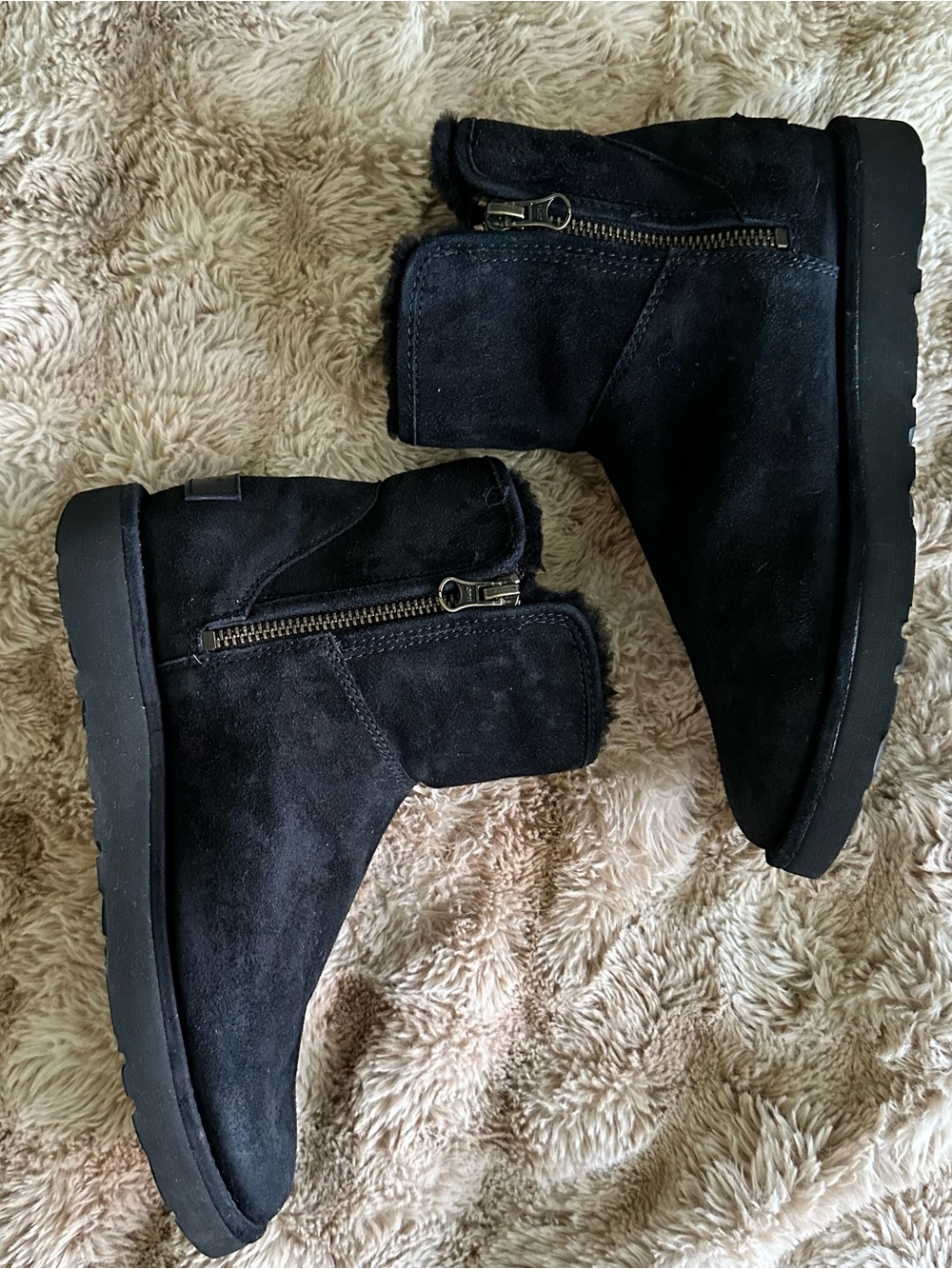 UGG Black Suede Zip Boots – Women’s Size 7